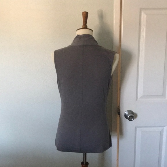 Cabi - Picture 2 of 4